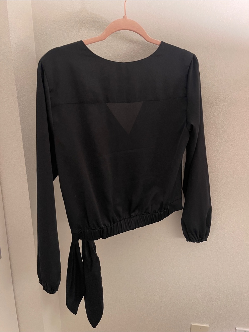 Abercrombie & Fitch Satin Black Wrap Tie Cropped Top Blouse with Long Sleeves - Picture 2 of 4